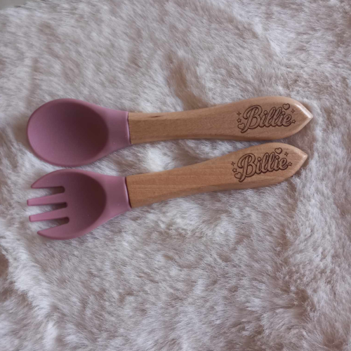 Couverts bébé personnalisés en silicone et bois