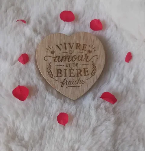 Décapsuleur cœur personnalisé en bambou